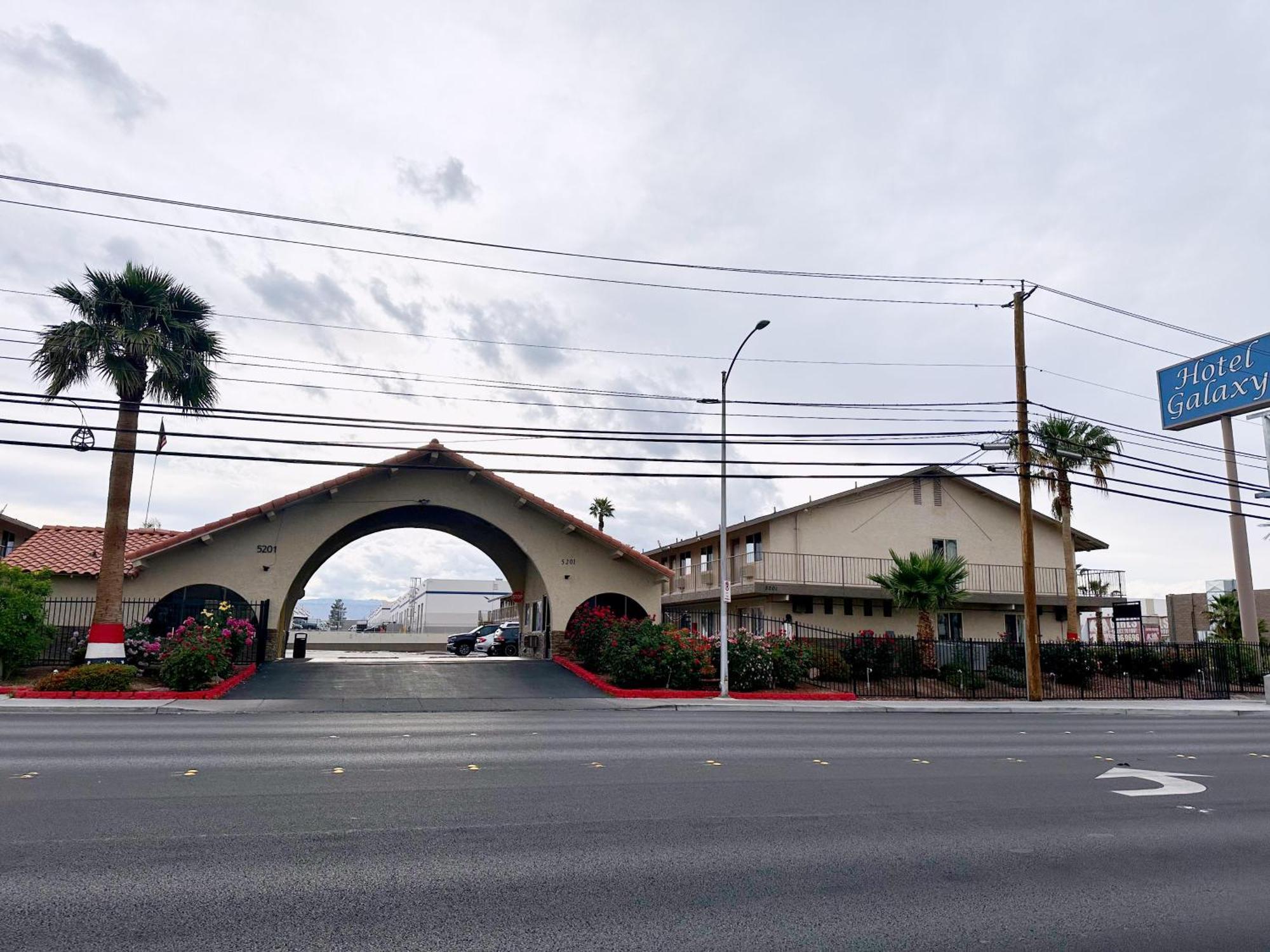 Hotel Galaxy Las Vegas Exterior photo